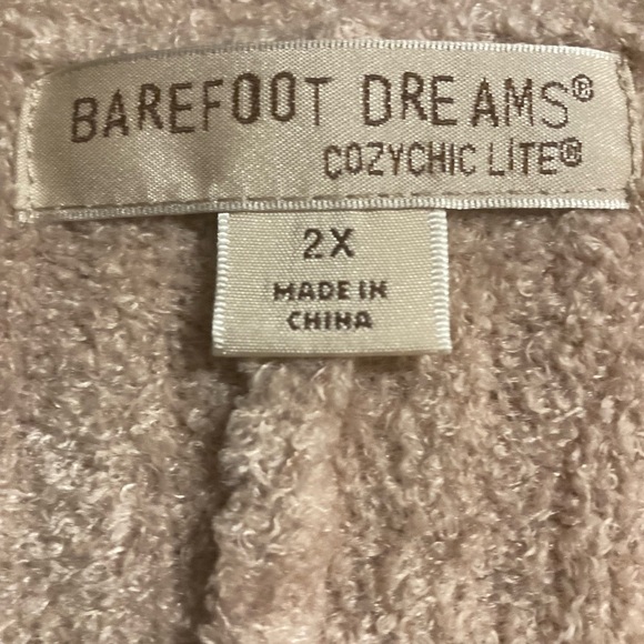 Barefoot Dreams Cardigan shrug - Picture 4 of 4